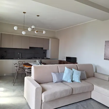 Villino Sul Mare Aregai Accesso Diretto & Pista Ciclabile Ferienhaus *